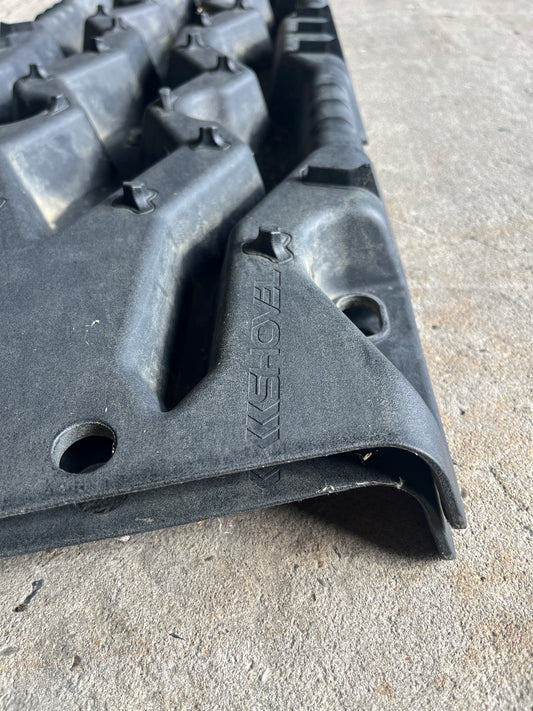 Set ARB Tredpro zandplaten met Tactic quickrelease magnetische houders (tweedekans)