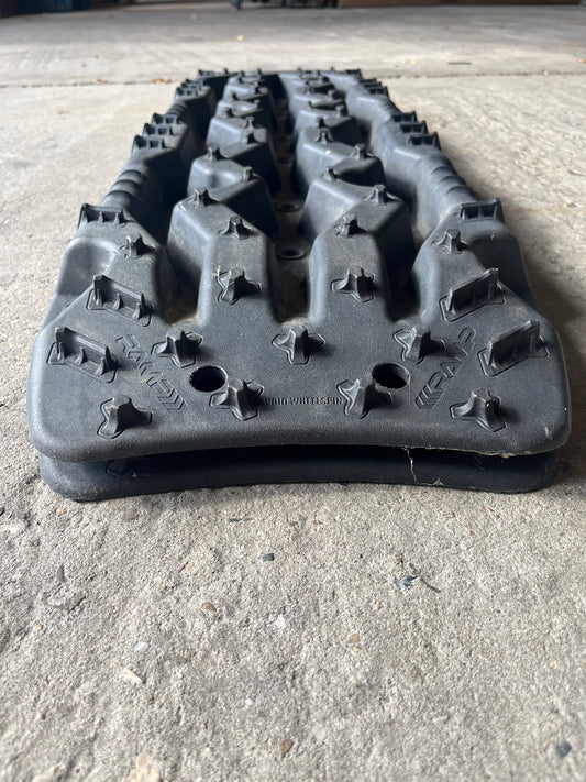 Set ARB Tredpro zandplaten met Tactic quickrelease magnetische houders (tweedekans)
