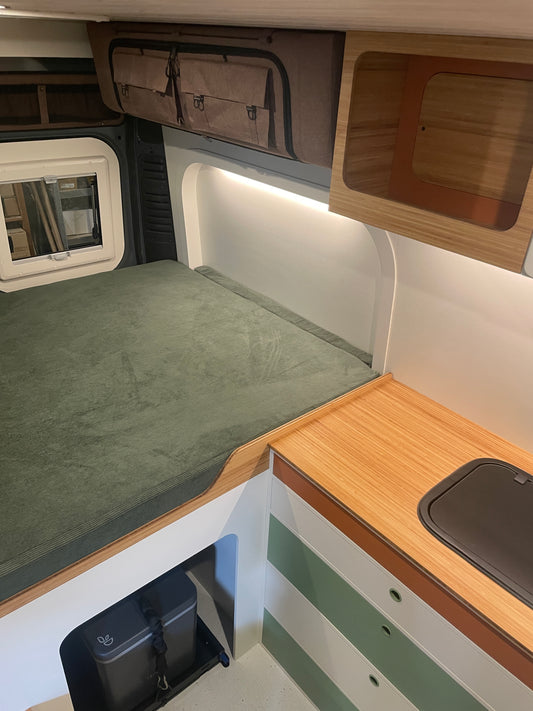 Bamboo kitchen worktop (caramel)