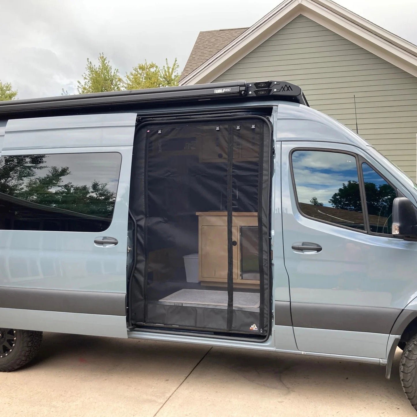 Bugwall mosquito screen Mercedes Sprinter 907